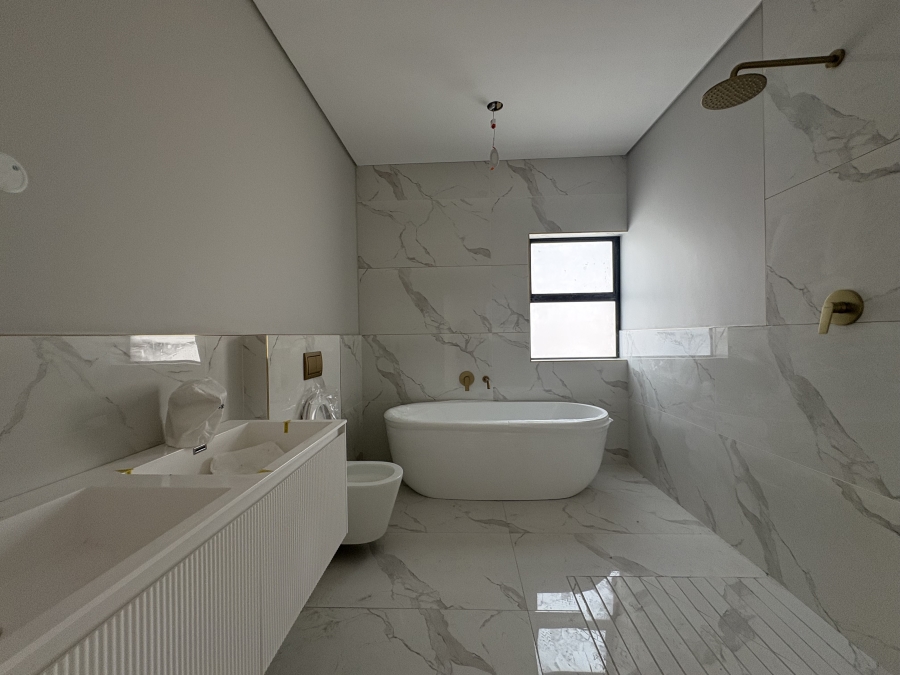 4 Bedroom Property for Sale in Sandown Western Cape